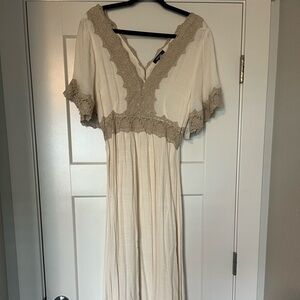 Long maxi dress cream, never worn.